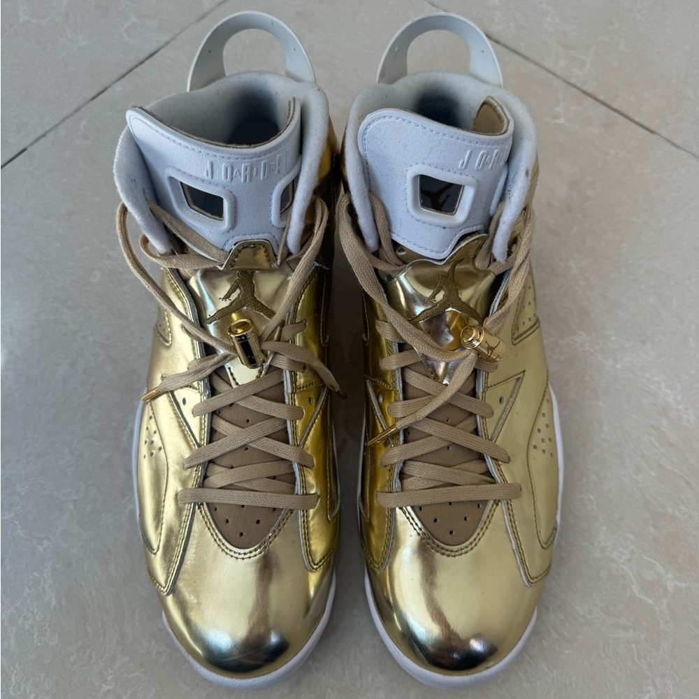 Air Jordan 6 Pinnacle Metallic Gold size 12